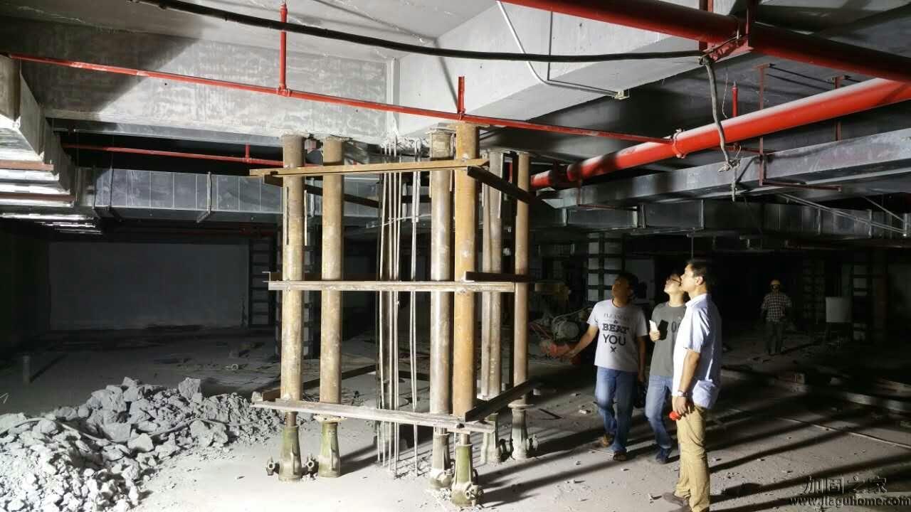采用新型加固方法的山水一品三期結(jié)構(gòu)加固施工工程現(xiàn)場(chǎng)